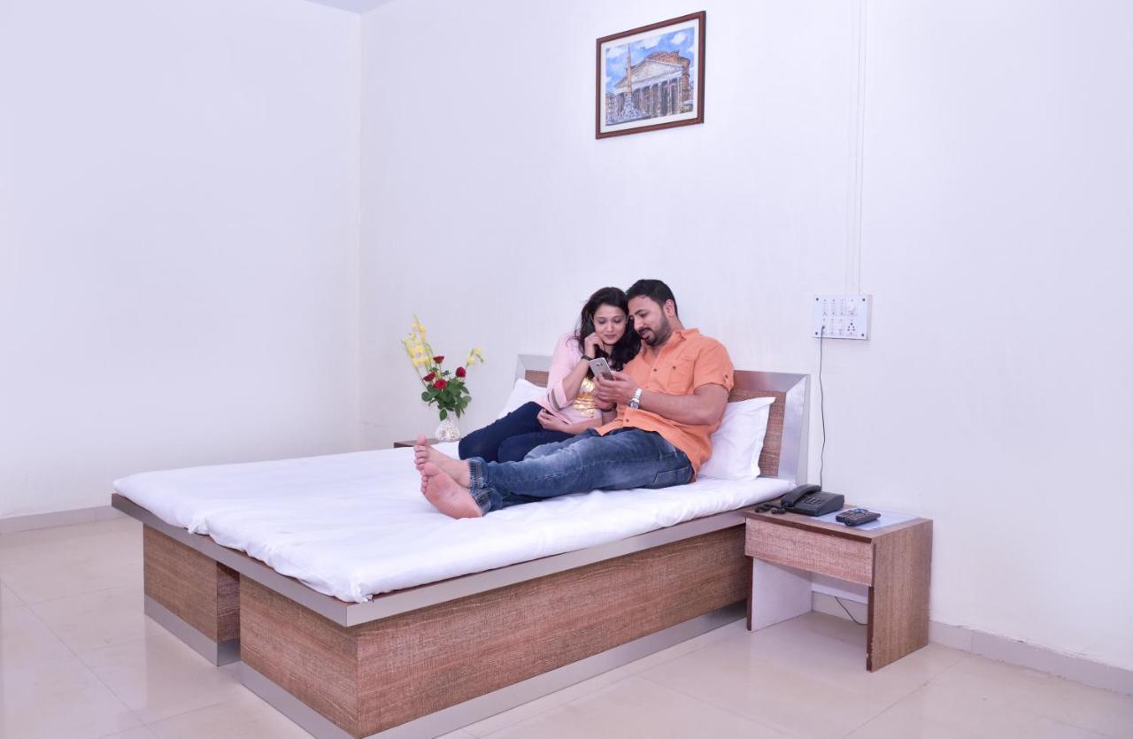 Surya Shibir Resort Pune Esterno foto