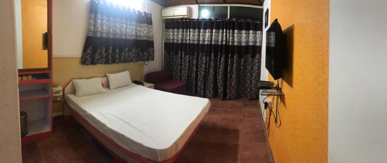 Surya Shibir Resort Pune Esterno foto
